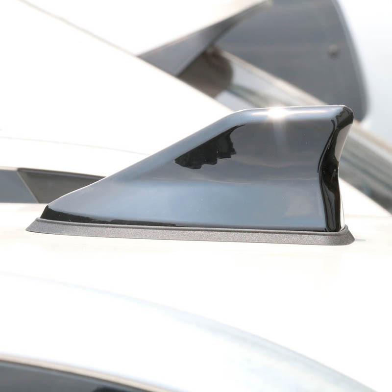 Silicone shark fin antenna universal with radio signal piano paint roof antenna modification installation without drilling