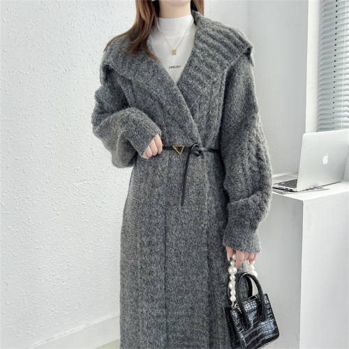 Long knitted cardigan coat for women, large size, loose retro lapel, lazy style, thickened large sweater coat